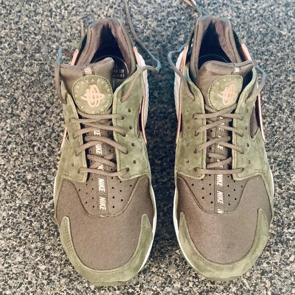 Nike Air Huarache! - Picture 7 of 8